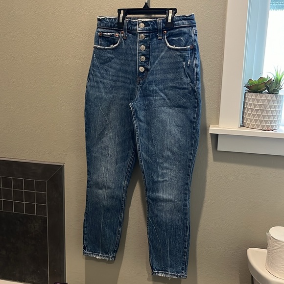 Abercrombie The Skinny High Rise Jeans - Picture 2 of 4